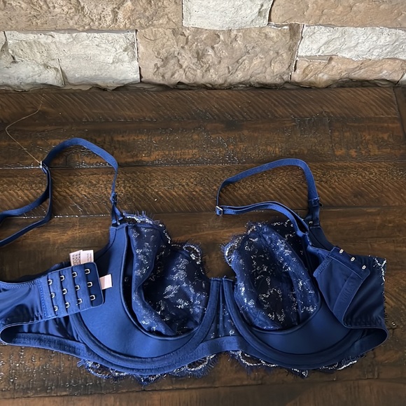 NWOT Victoria’s Secret Dream Angles Wicked Unlined Bra - Picture 2 of 4